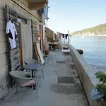 Kod Senke * Komiža