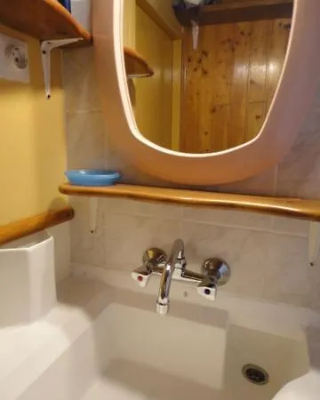 Kod Senke Apartment Komiza