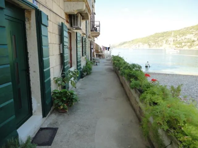 Kod Senke Appartement Komiža